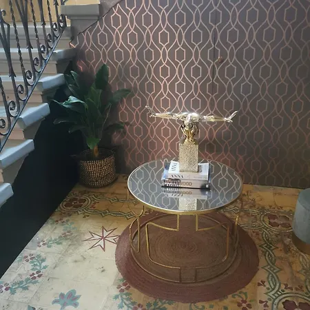 2 Large Ensuite Bedrooms In Boutique Style With Pool Bed & Breakfast