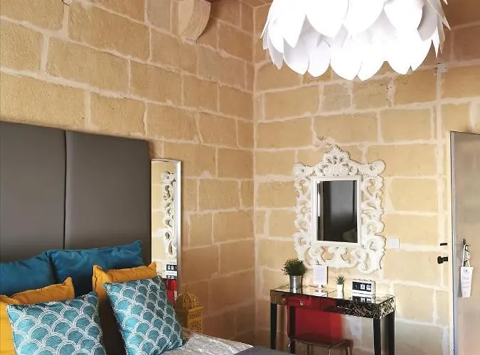 2 Large Ensuite Bedrooms In Boutique Style With Pool B&B 자프라