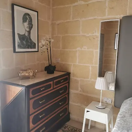 Bed & Breakfast 2 Large Ensuite Bedrooms In Boutique Style With Pool Xaghra