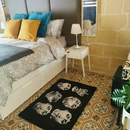 Bed & Breakfast 2 Large Ensuite Bedrooms In Boutique Style With Pool Xaghra