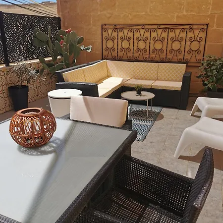 2 Large Ensuite Bedrooms In Boutique Style With Pool Xaghra