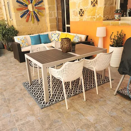 2 Large Ensuite Bedrooms In Boutique Style With Pool Bed & Breakfast 4*