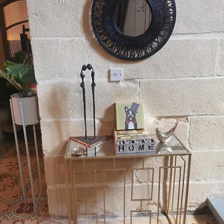 Bed & Breakfast 2 Large Ensuite Bedrooms In Boutique Style With Pool 4*