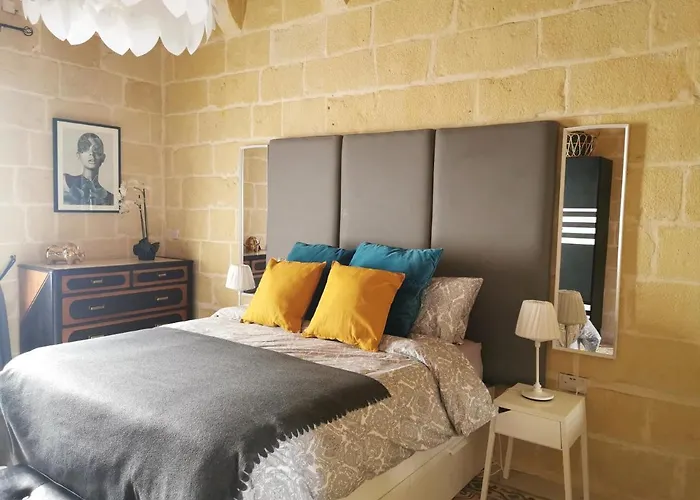 2 Large Ensuite Bedrooms In Boutique Style With Pool فندق مبيت وإفطار Xagħra