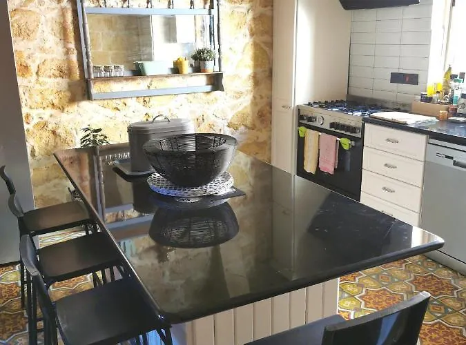 2 Large Ensuite Bedrooms In Boutique Style With Pool לינה וארוחת בוקר Xagħra