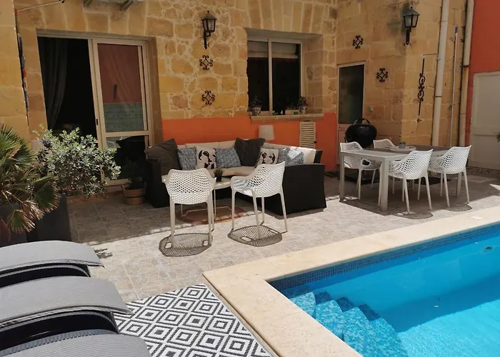 2 Large Ensuite Bedrooms In Boutique Style With Pool לינה וארוחת בוקר 4*